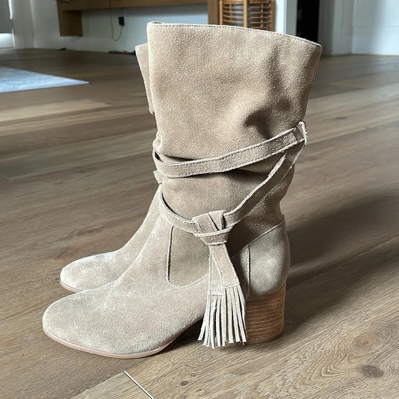 Tahari Taupe Suede Slouchy Mid-Calf Johnny Boot Size 9 - Picture 6 of 11